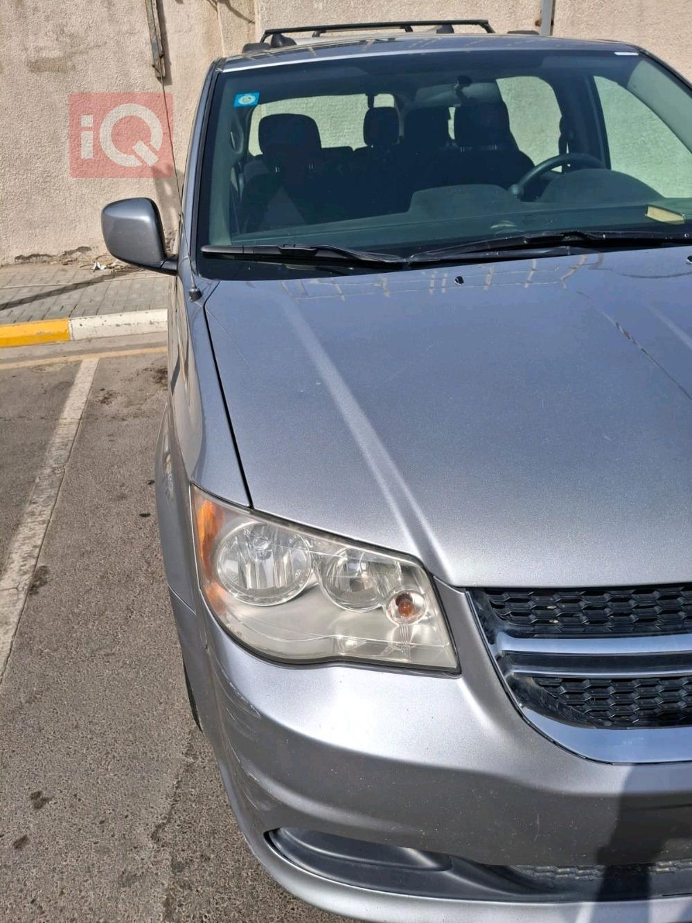 دودج جراند كارافان